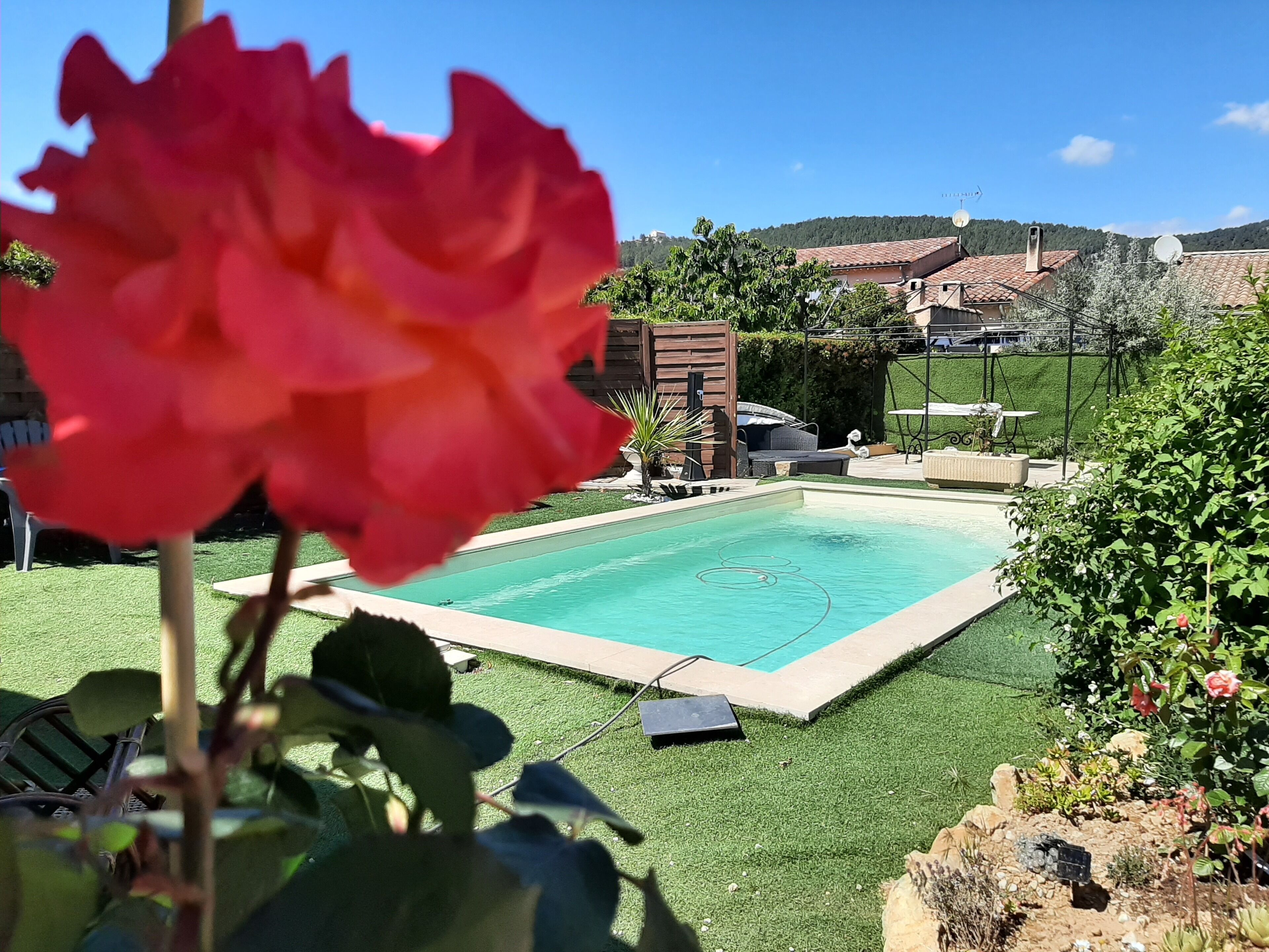 Piscine extérieure, piscine chauffée