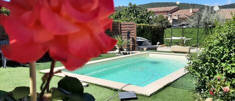 Piscine extérieure, piscine chauffée