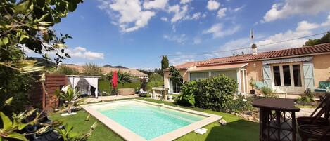 Outdoor pool, a heated pool