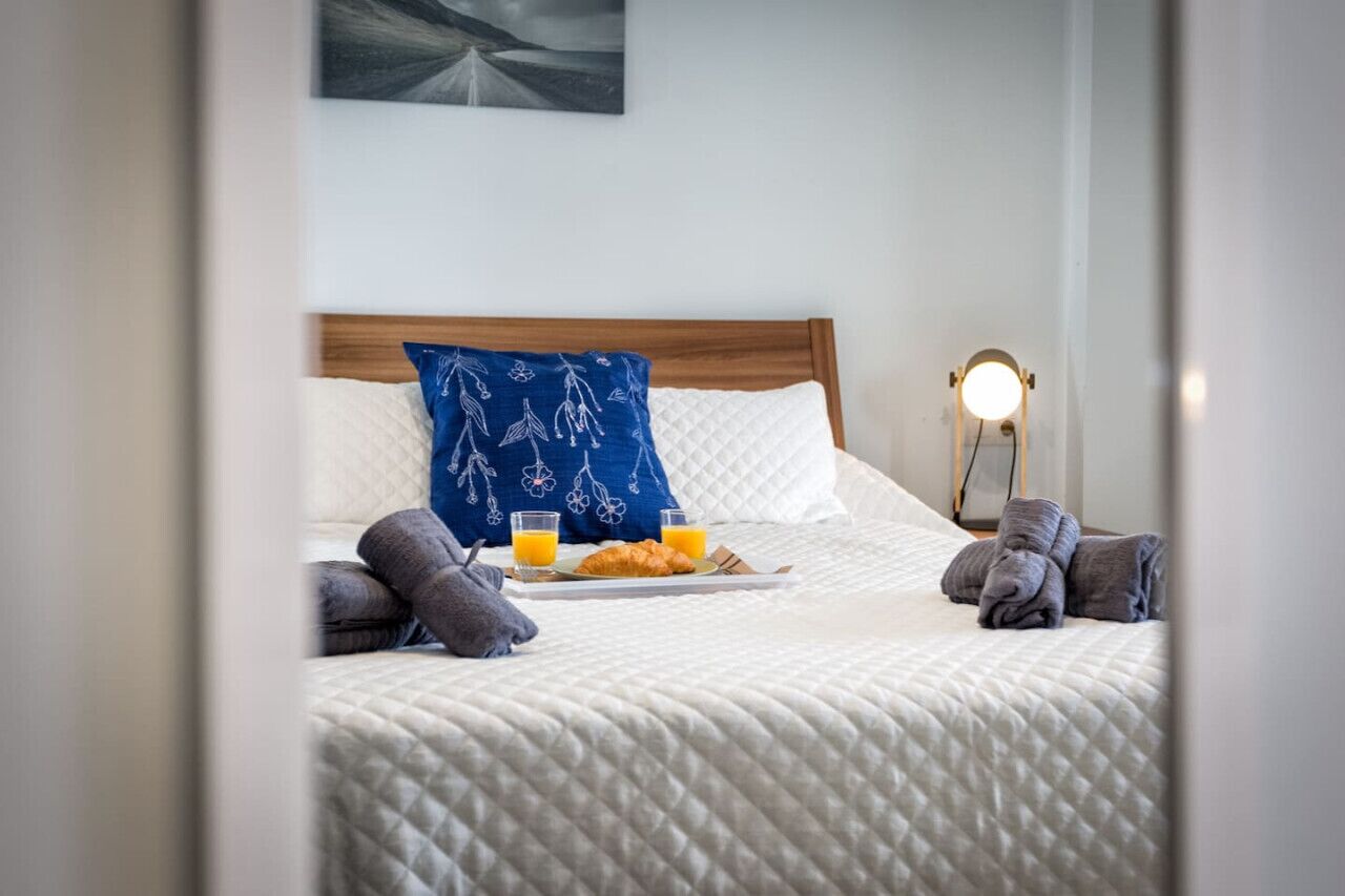 3 dormitorios, tabla de planchar con plancha, wifi y ropa de cama