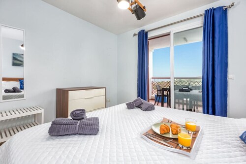 Relax in our luxury home | Terrace, Pool & Parking