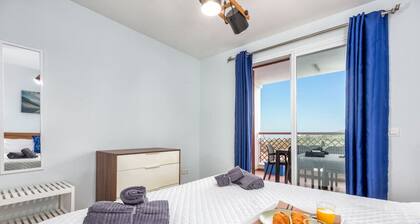 Relax in our luxury home | Terrace, Pool & Parking