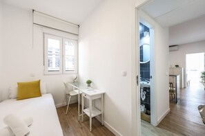 3 habitaciones, tabla de planchar con plancha y wifi 