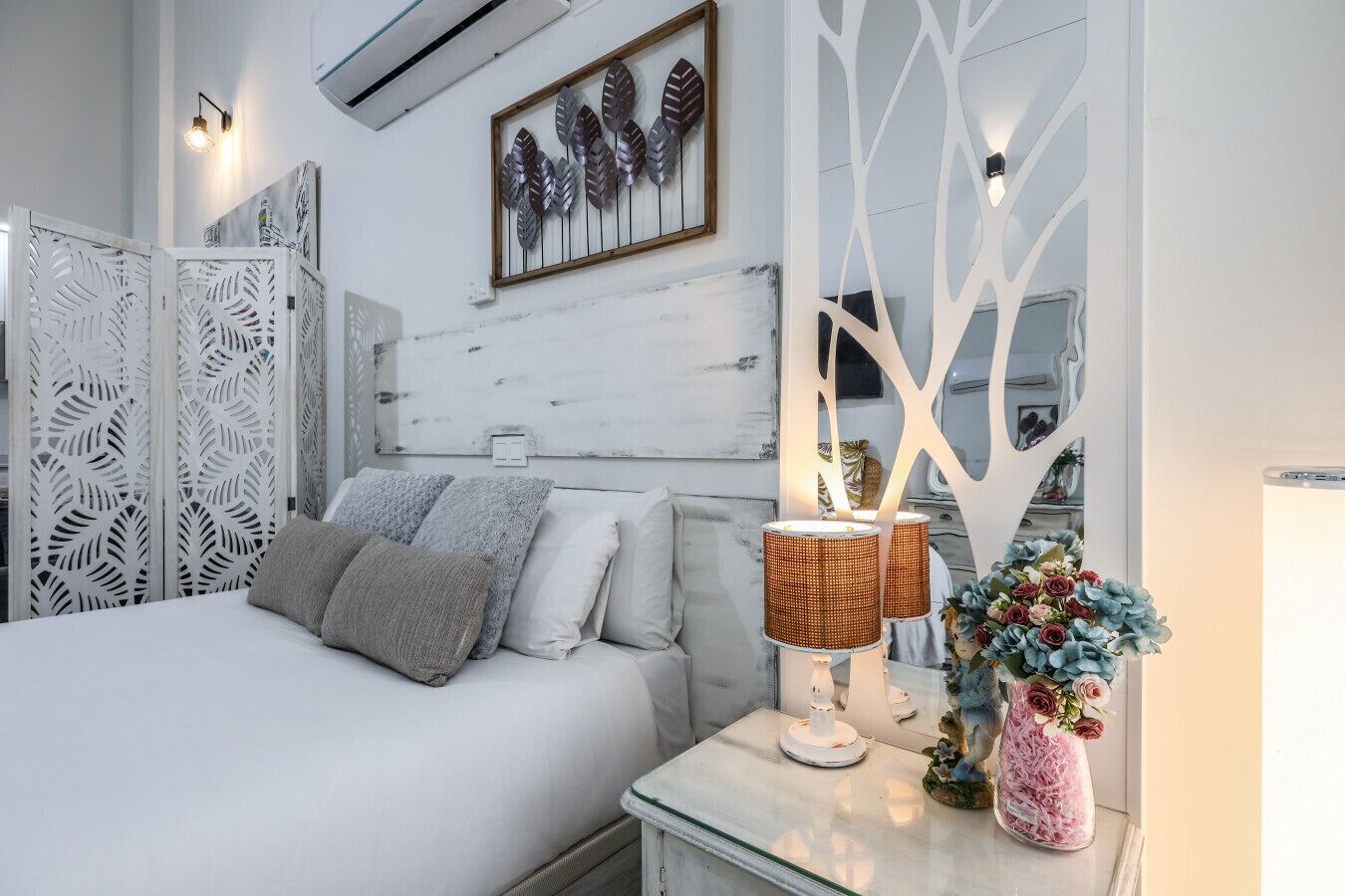 1 slaapkamer, een strijkplank/strijkijzer, gratis wifi, beddengoed