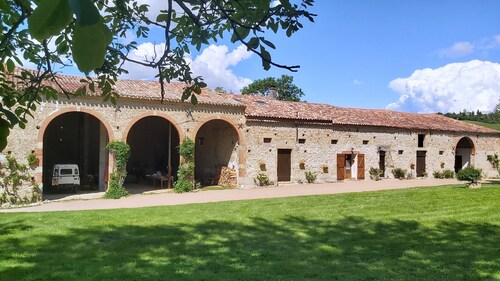 Charming farmhouse • Pool table, garden & fireplace • Canal du Midi