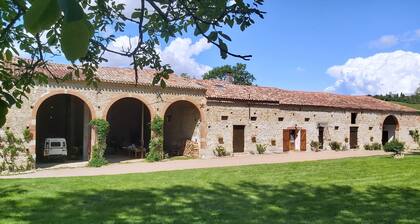 Charming farmhouse • Pool table, garden & fireplace • Canal du Midi