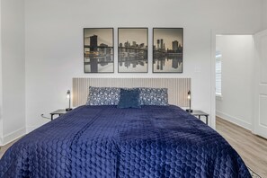 4 slaapkamers, een strijkplank/strijkijzer, wifi, beddengoed