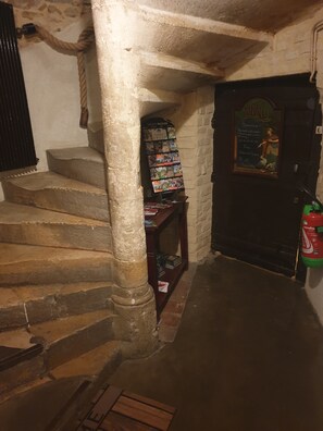 Reception - L (Saint-Amand-Montrond)
