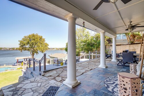 3BR/3BA Home w/ Pool, Fire Pit & Lake View