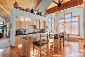 Fridge, microwave, oven, stovetop - Mountain Lodge Retreat, Views, Hot Tub & Fire Pit (Park City)