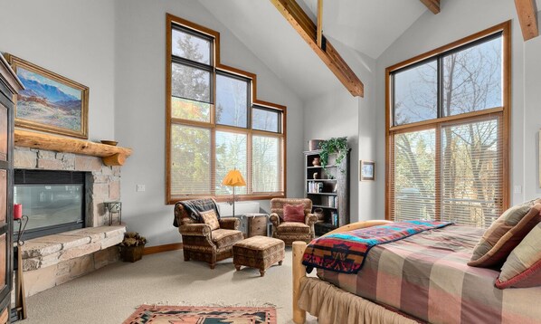 4 bedrooms, WiFi, bed sheets