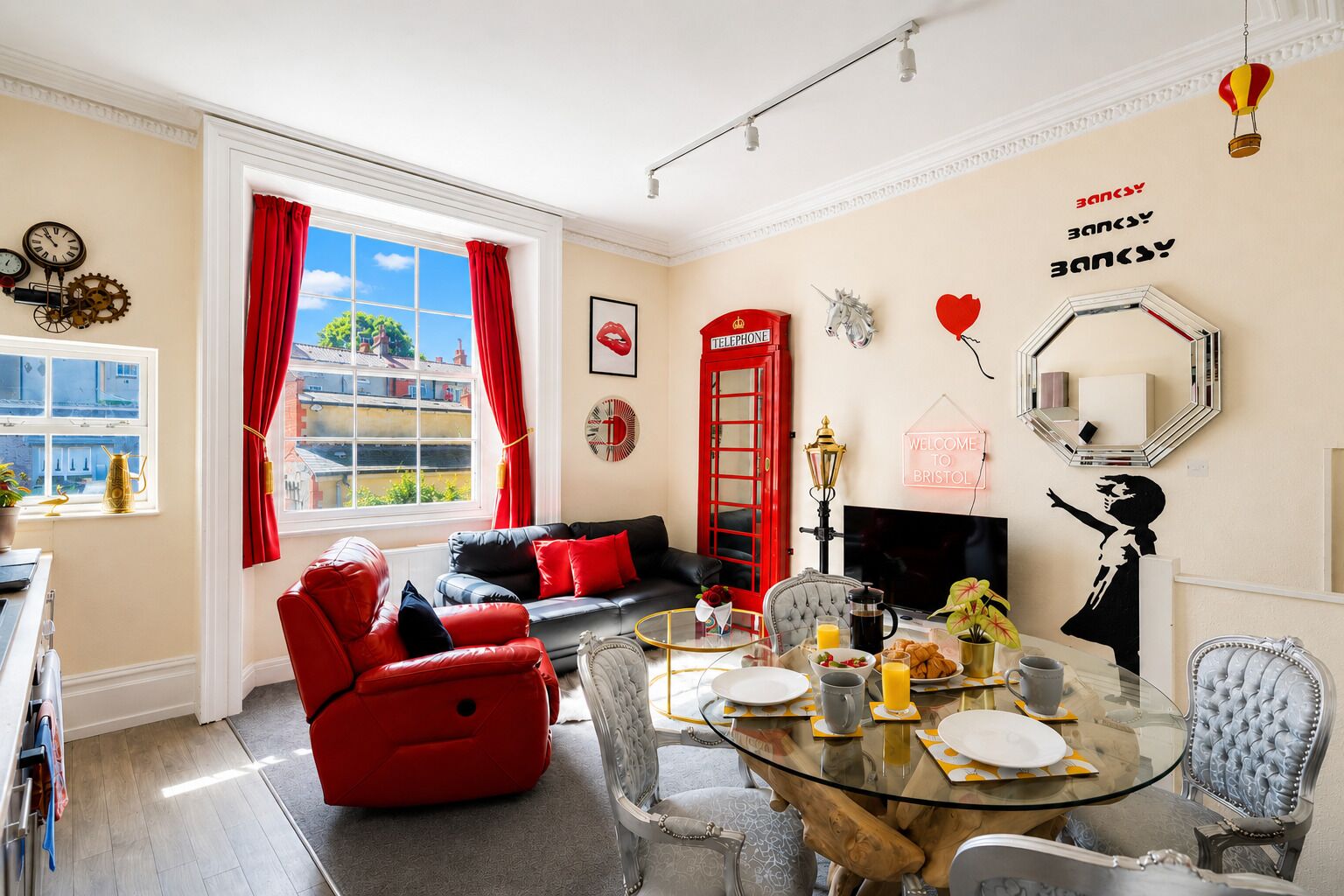 Str8bs8 Banksy 2-bedroom Apartment, Clifton, Parking & Garden - ブリストル