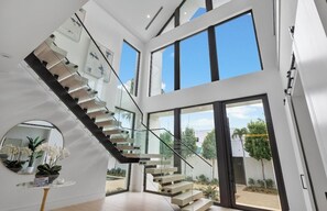 Interior - Luxury Family Oasis With Private Pool In The Heart of Delray Beach (Delray beach)
