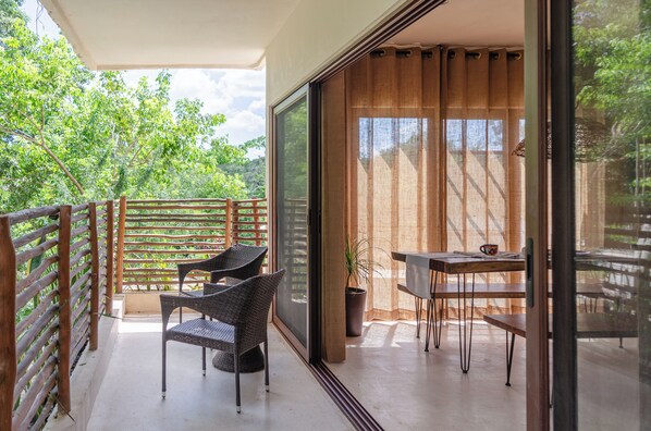 Apartamento luxo, varanda | Sacada