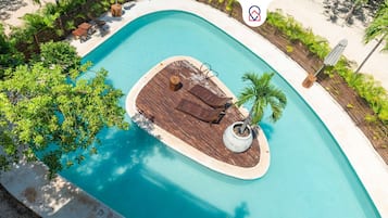 Deluxe Apartment, Patio | 2 bedrooms, iron/ironing board, free WiFi