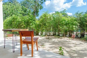 Apartamento luxo, varanda | Vista da sacada