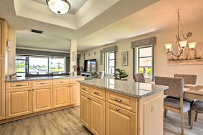 Interior - Brand New Canal Front 2-bed/ 2-bath Condo in Awesome Cape Coral (Cape Coral)