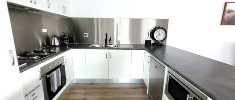Fridge, microwave, dishwasher, coffee/tea maker