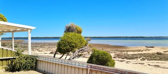 Crab Claw Cottage, Port Broughton