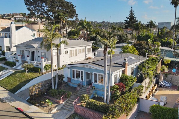 House (2 Bedrooms) | Front of property - Cliff View by Avantstay Hot Tub + Fire Pit 1 Block From Downtown La Jolla (La Jolla)