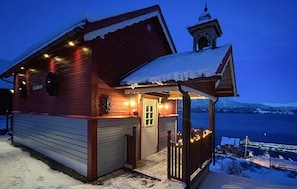 Exterior - Awesome home in Lauvstad with WiFi (Lauvstad)