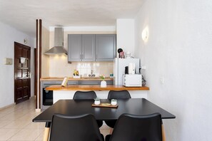 Dining - Home2Book Las Américas Coastal Apt, Pool & Terrace (Playa de la Américas)