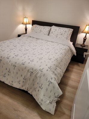 1 bedroom, desk, iron/ironing board, free WiFi