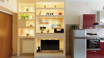 Réfrigérateur, four, plaque de cuisson, cafetière/bouilloire