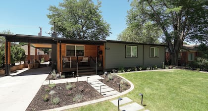 Stylish centrally located 5-bedroom house in enjoyable Cedar City with AC, WiFi