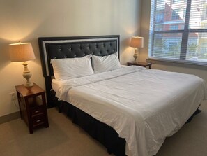 2 bedrooms, desk, iron/ironing board, WiFi