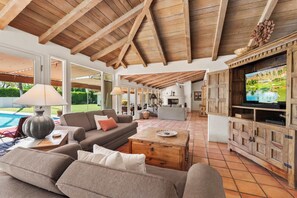 House, Multiple Beds, Pool Access, Mountain View (San Jacinto Villa) | Living area | 42-inch flat-screen TV with digital channels