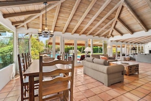 House, Multiple Beds, Pool Access, Mountain View (San Jacinto Villa) | Dining