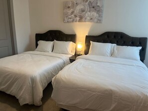 3 Schlafzimmer, Bügeleisen/Bügelbrett, WLAN, Bettwäsche
