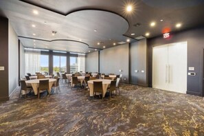 Dining - Furnished 3-Bed, 2.5-Bath Apartment Near Galleria (Houston)