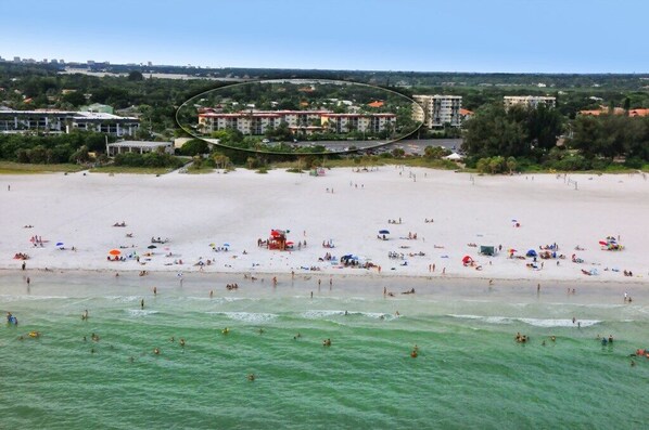 Beach nearby - Condo# 419 Directly across from Siesta Beach - beach, gulf and pool views (Sarasota)