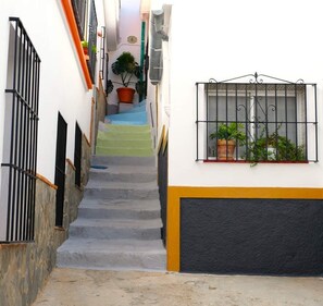 Exterior detail - BANDERAS & SPA ESTUDIO HIDROMASSAGE VERA (CAMINITO DEL REY/MASSAGE ON REQUEST) (Carratraca)
