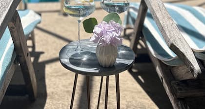 Casita Luna - Sunny boho retreat with a pool