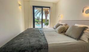 5 bedrooms, iron/ironing board, travel crib, WiFi