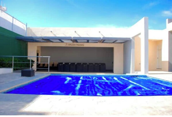 Pool - House in Condo c Alberca Gym near ANTEA and WTC (Santiago de Querétaro)
