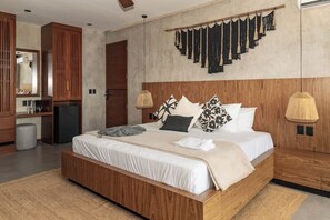 1 dormitorio, tabla de planchar con plancha, wifi y ropa de cama