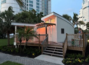 Exterior - LONG TERM Rental - Resort Living - lovely 2 B 2B condo in Naples -PRICED RIGHT! (Naples)