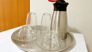 Basic Apartment, Balcony, Pool View | Private kitchen | Fridge, microwave, oven, stovetop