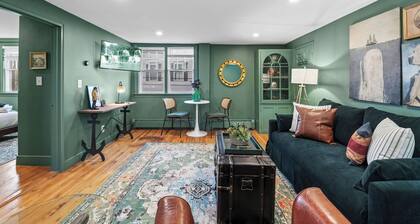 1BR on Salem Common l Steps to Witch Museum and Downtown l Fenced in Yard