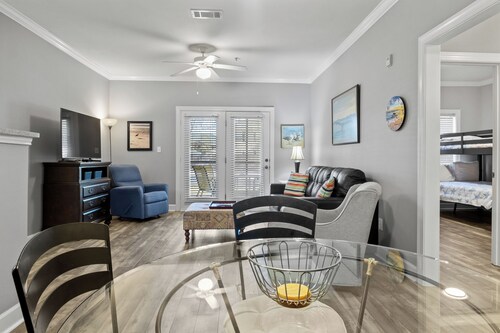 Tranquil 2-bedroom condo in charming Foley close to beaches, Owa and Ballfields!