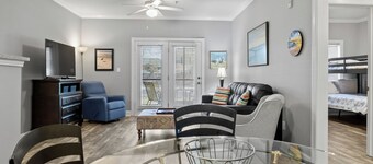 Tranquil 2-bedroom condo in charming Foley close to beaches, Owa and Ballfields!