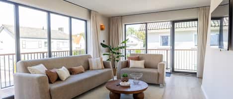 Apartment | 3 bedrooms, desk, Internet