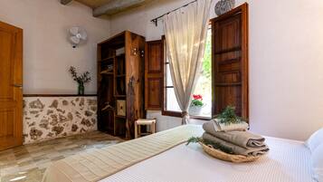 2 bedrooms, iron/ironing board, travel crib, free WiFi