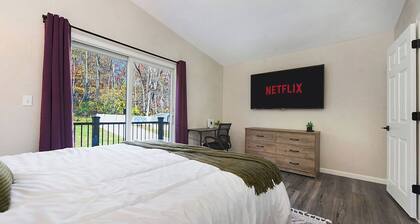 Pet-Friendly Stay for Wine Lovers & Event Goers