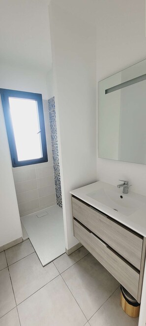 Hair dryer, toilet paper - New 3* apartment for 4 to 6 people, 140m from the beach "Les Ailes" in Mimizan (MIMIZAN PLAGE)