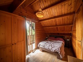 2 habitaciones, muebles diferentes y ropa de cama 